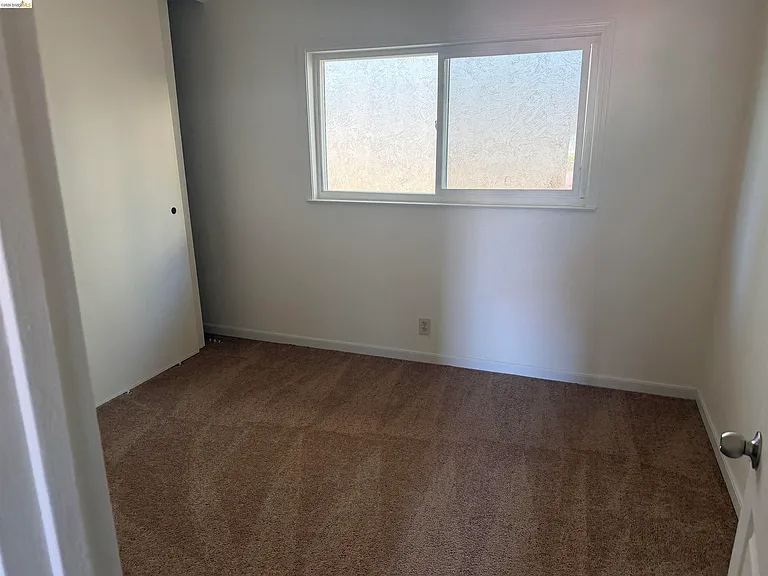 14761 S San Pablo Ave #6 — Photo 6