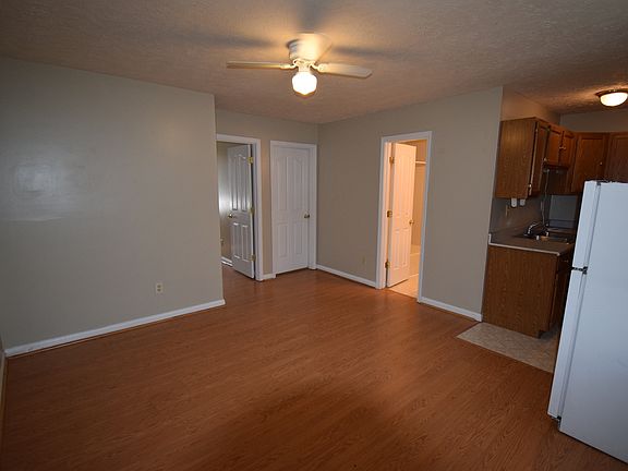 4th image of 113-3 Hagerman Ct