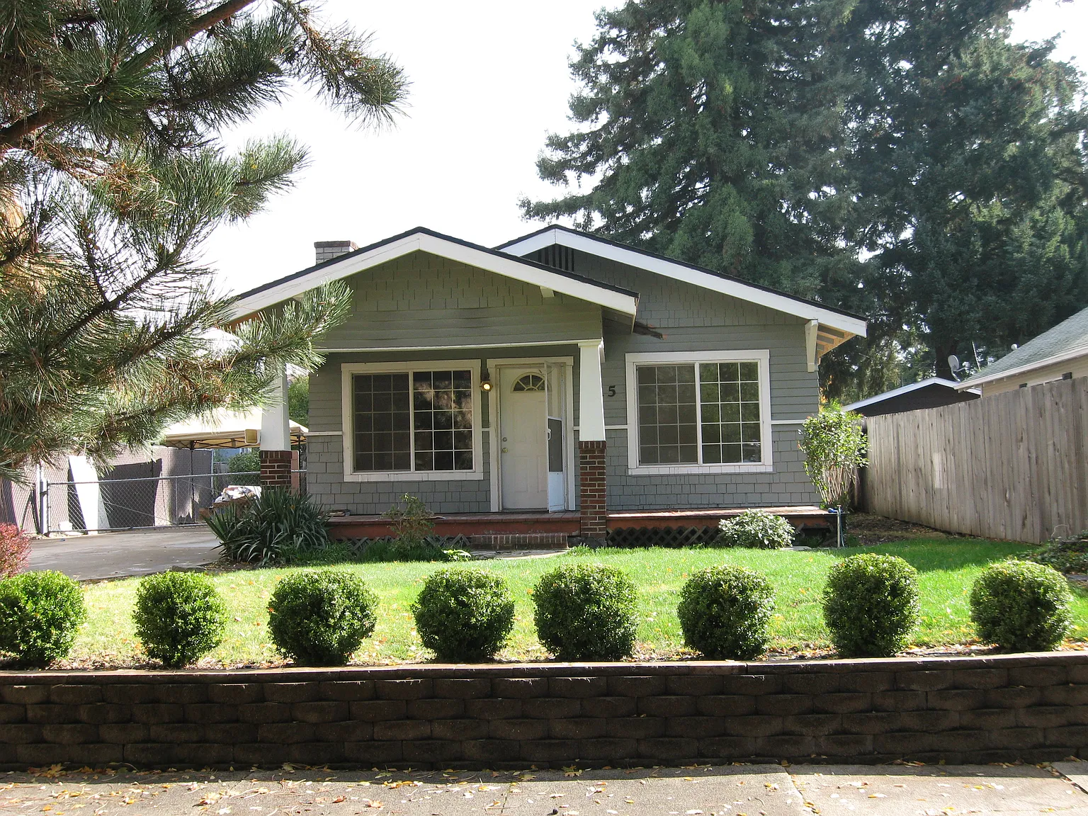 2 bed, 1100 sqft, $1,395 — Photo 1