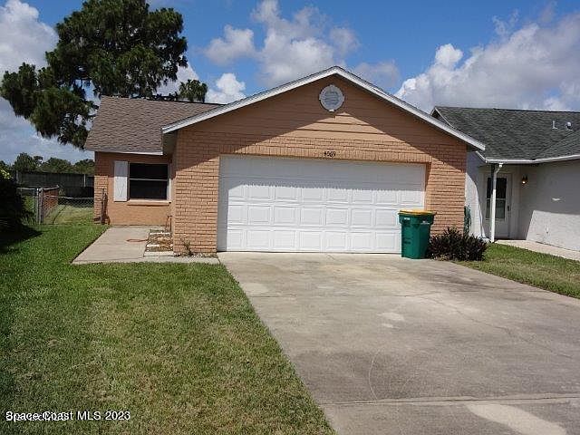 1st image of 4069 Bayberry Dr