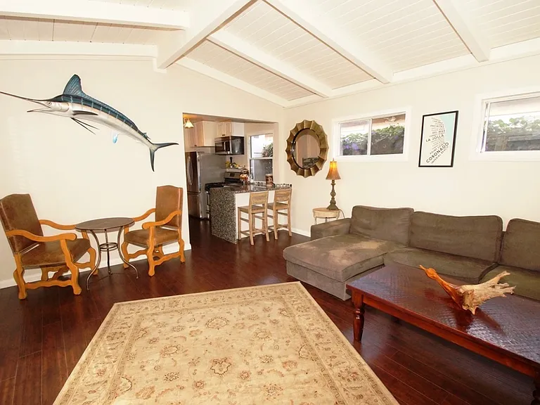 2711 Magnolia Ave — Photo 4