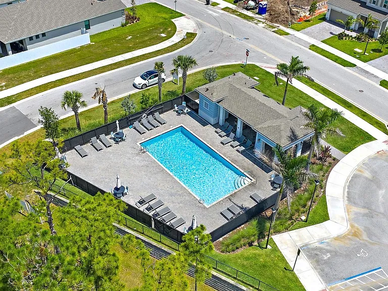6841 SE Park Trace Dr — Photo 24