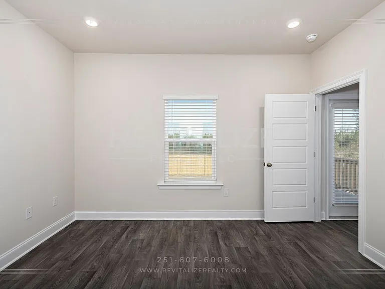 32552 Revere Dr — Photo 32