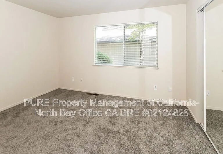 5252 Old Redwood Hwy #20 — Photo 6