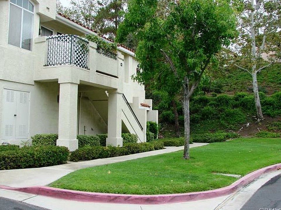 1st image of 31 Jaeger Ln