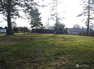 2407 Washington Ave N, Long Beach, WA