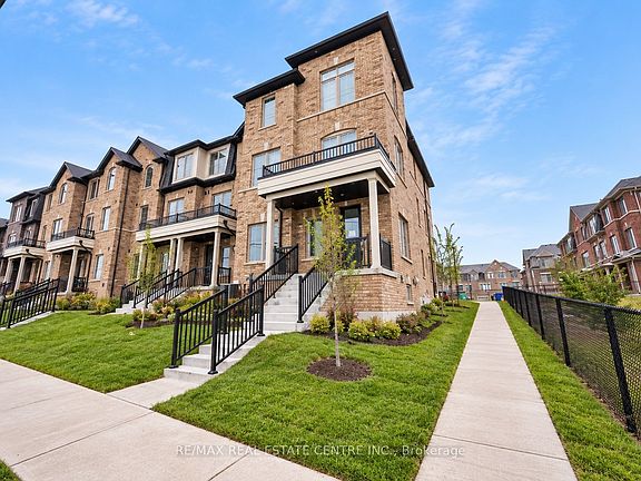 3rd image of 18 Vestry Way