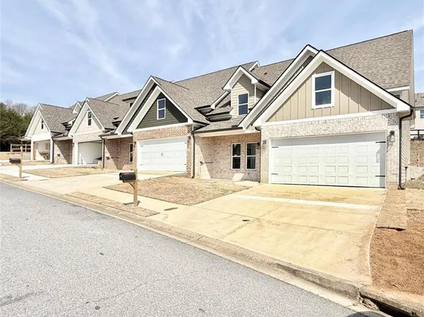 131 Stoneybrook Dr, Dahlonega, GA 30533
