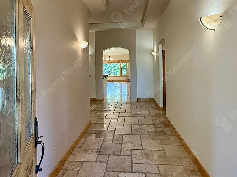 20979 Miramar Dr — Photo 6