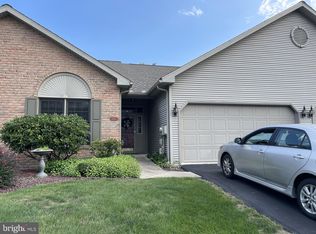 6411 Whisper Wood Ln, Harrisburg, PA 17112