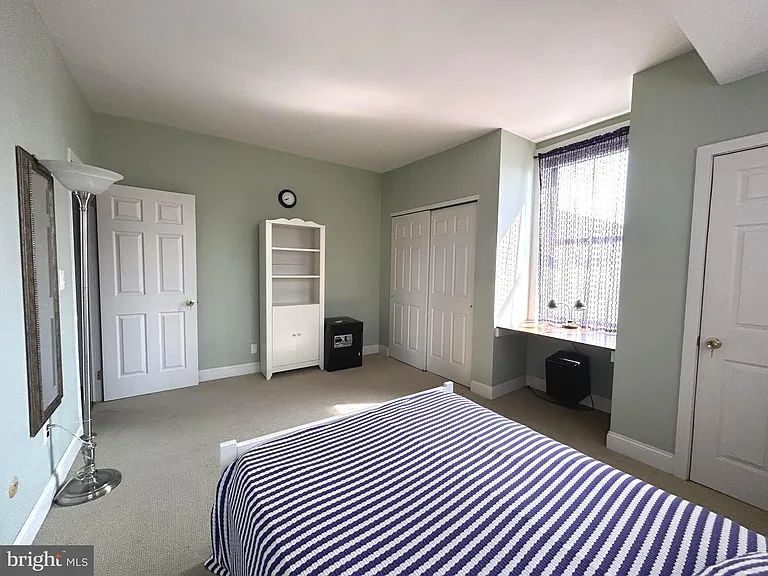 727 S 2nd St #3F — Photo 12