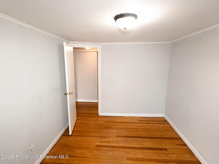 418 E Market St — Photo 14