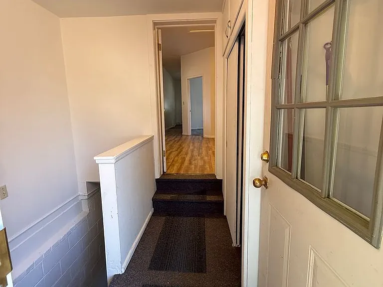 313 S 8th St — Photo 20