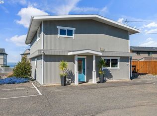 1214 Moore St, Brookings, OR