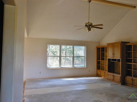 4th image of 245 County Road 1740