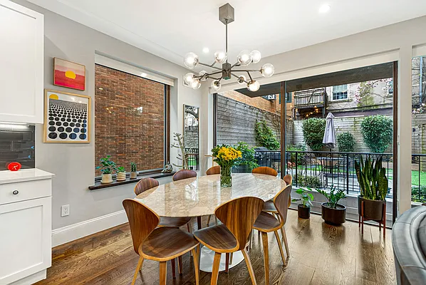 Sold by Compass | media 23