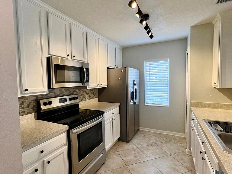 3857 Island Way — Photo 6