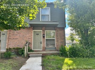 615 Villa Dr, Ypsilanti, MI 48198