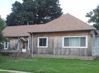 108 W Sycamore St, Robinson, IL 62454
