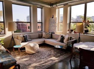 1360 W Randolph St FLOOR 3, Chicago, IL 60607