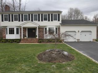 3 Washington Ave, Morganville, NJ 07751