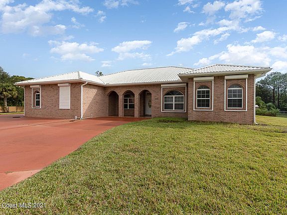 2nd image of 8605 Lake Ridge Dr
