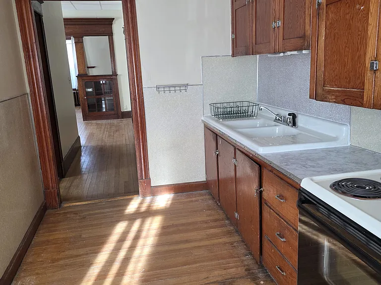 179 College St #3 — Photo 27