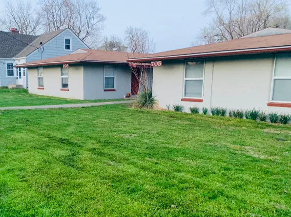 705 S Lexington St #D, Harrisonville, MO 64701