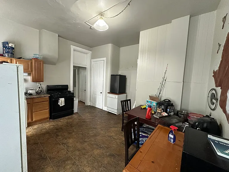 2355 Wheeler St — Photo 14