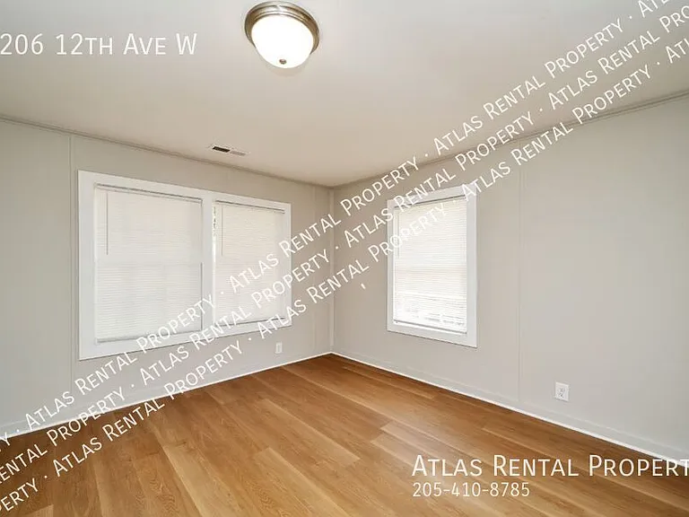 2206 12th Ave W — Photo 7