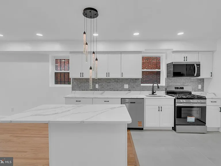 518 Oglethorpe St NE — Photo 13
