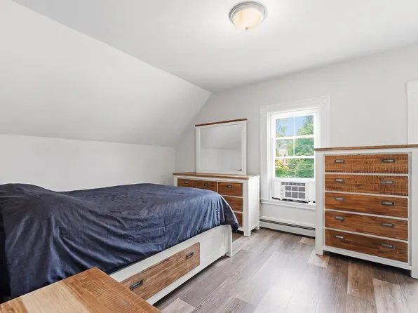 2 High St #2, Middleboro, MA 02346