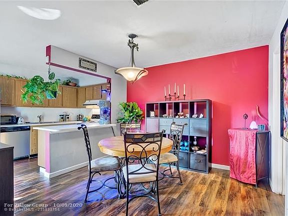 5th image of 338 Lake Arbor Dr #338