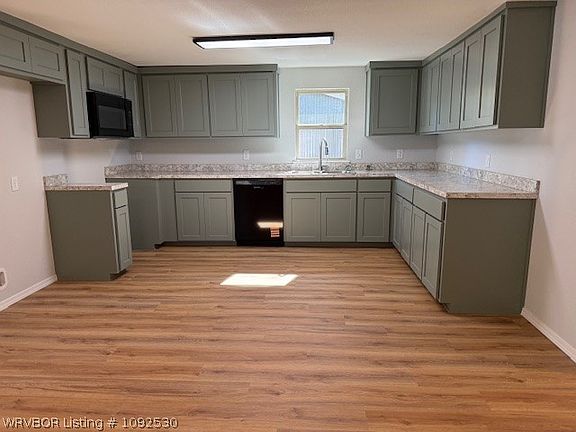 4th image of 4307 N 32nd St