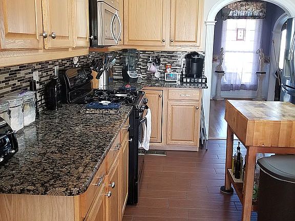 2nd image of 3329 Scarlet Oak Ln