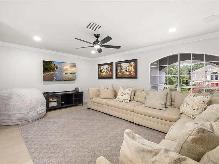 663 Charrice Pl — Photo 29