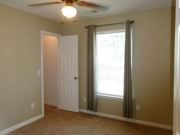 4659 E Walkerton Rd — Photo 15