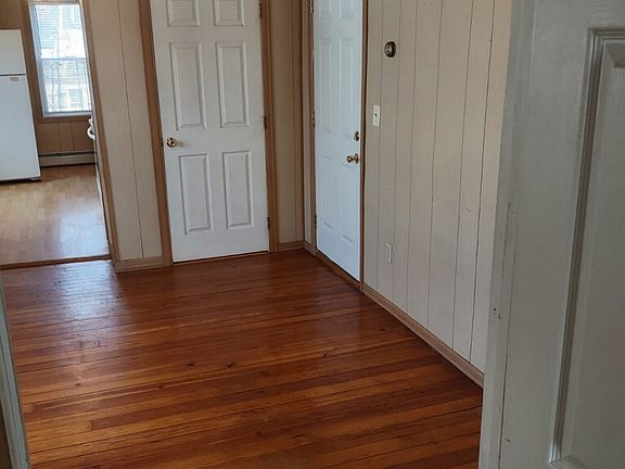 5th image of 183 Kilvert St #2L