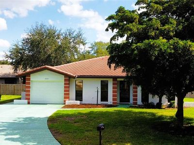 3002 Vivienda Dr #22, Bradenton, FL, 34207