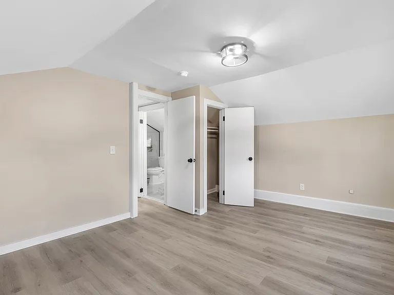 1181 Whitney Rd E #A — Photo 2