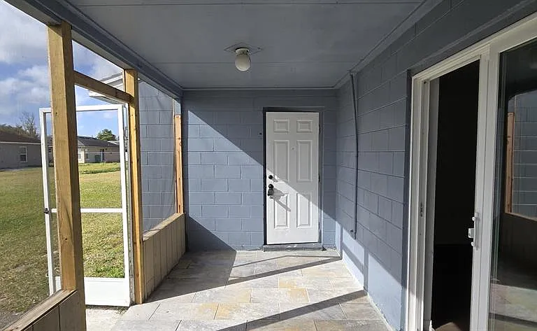 671 Royalty Ct #A — Photo 17