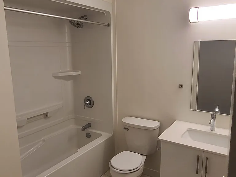 128 King St N #909 — Photo 12