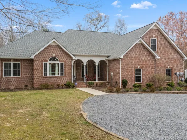 1908 Sears Roebuck Rd, Tullahoma, TN 37388