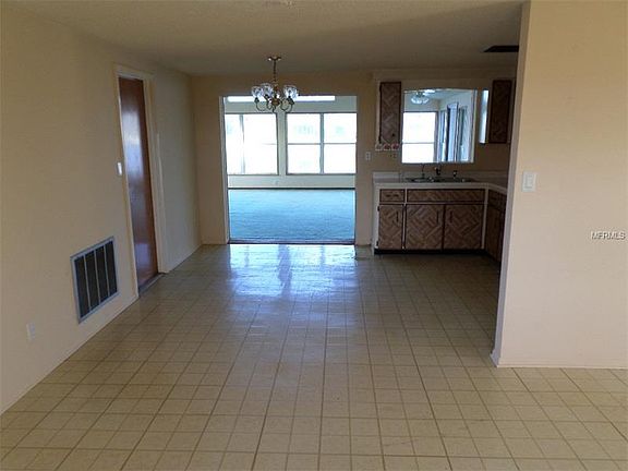 5th image of 3833 Baden Dr