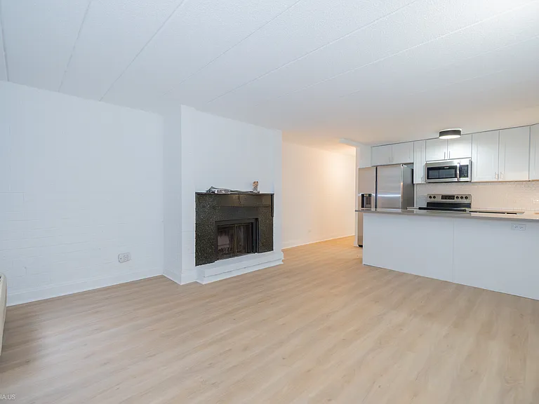 2225 N Halsted St #5G — Photo 9