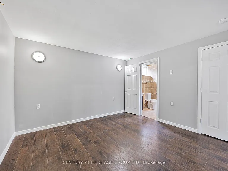 51 Burbank Cir #BASEMENT — Photo 14