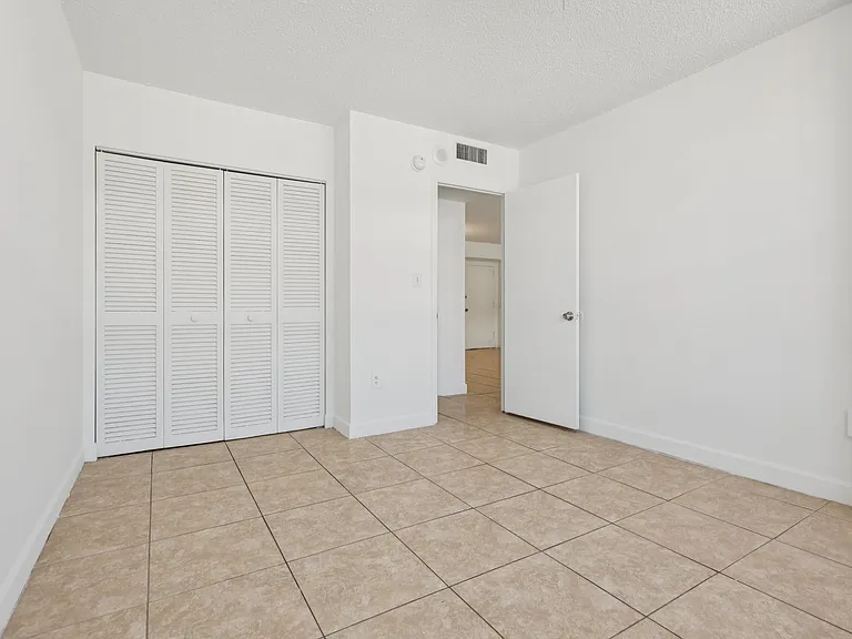 2 Bed 2 Bath Unit