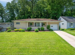 2002 Chapel Hill Dr, Youngstown, OH