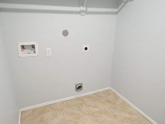 3rd image of 9506 Paloma Creek Dr