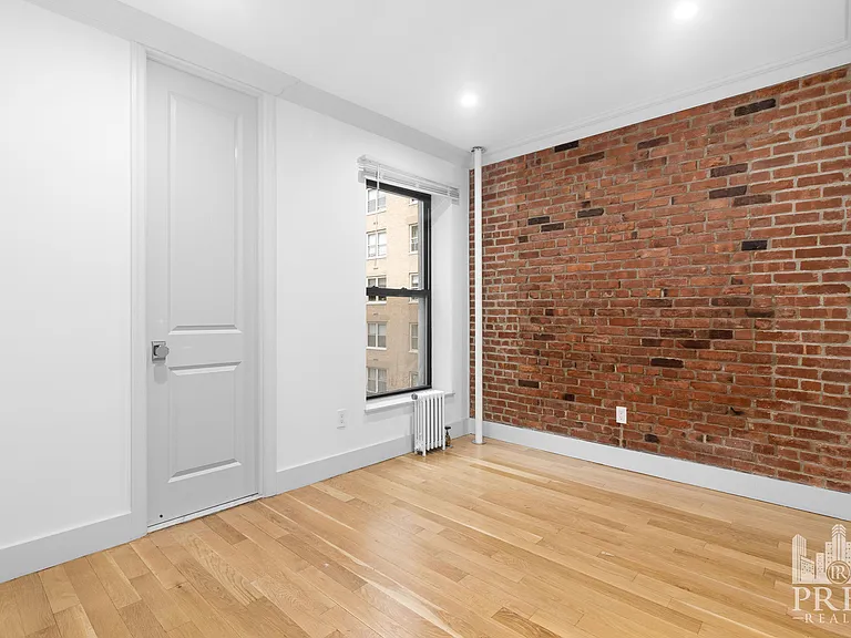 339 E 75th St #3W — Photo 11
